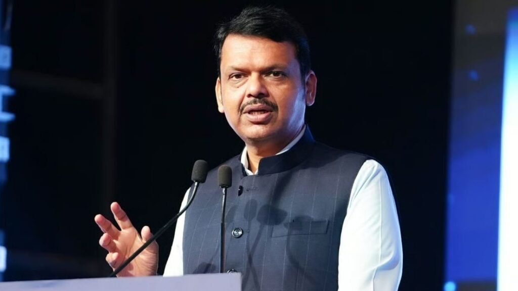 महाराष्ट्रात ५० हजार इलेक्ट्रिक बसेस आणणार; मुख्यमंत्री देवेंद्र फडणवीस यांची घोषणा